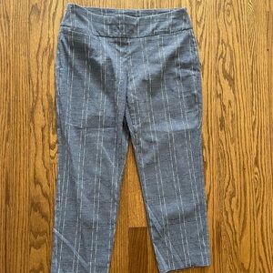 Alfani Capri Pants Pull On Womens Size 6 Gray Office Career Woman Chic Editor